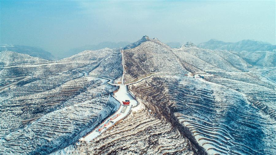 河北涉縣：雪映太行梯田美