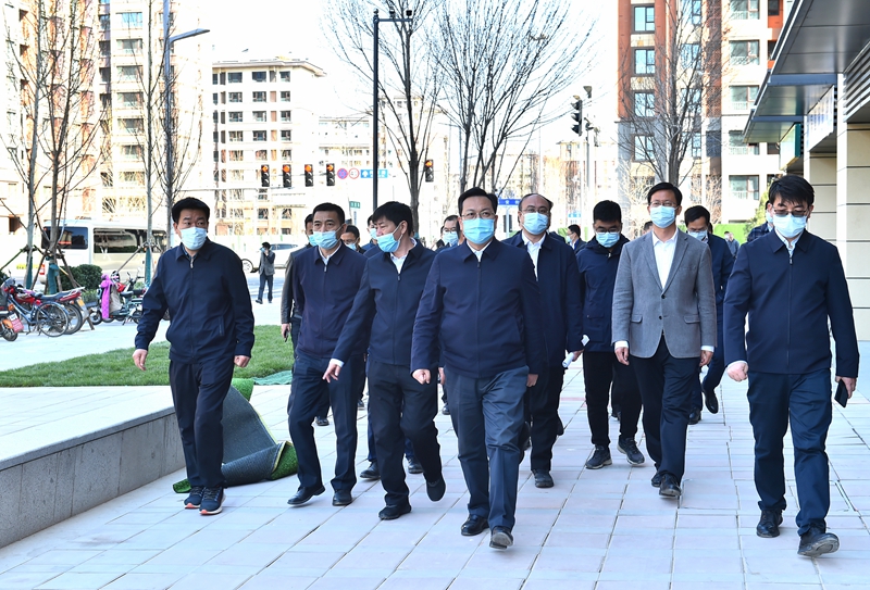 張國華調研容東片區第三批安置房建設驗收及交付準備工作并召開專題會議