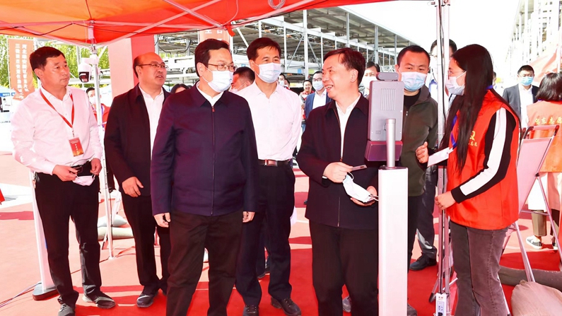 張國華調研容東片區第三批安置房交付準備工作并召開專題會議