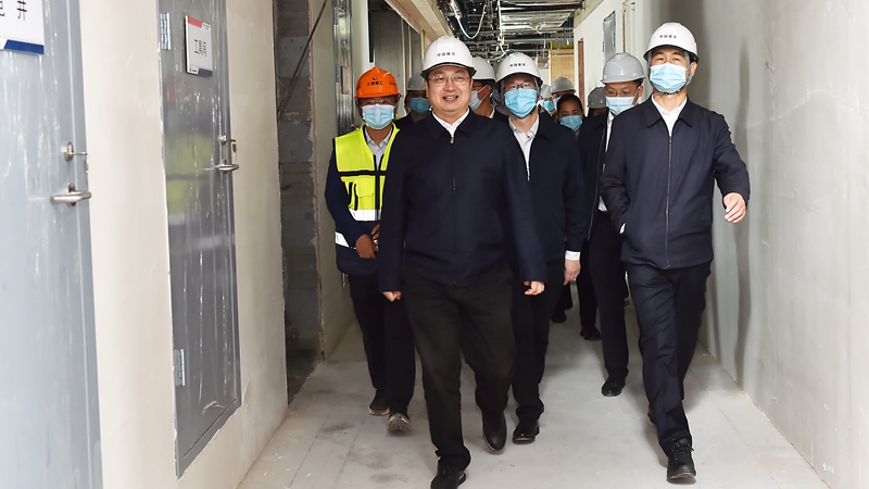 時政播報丨張國華調研雄安綜合保稅區、科創中心中試基地項目建設進展