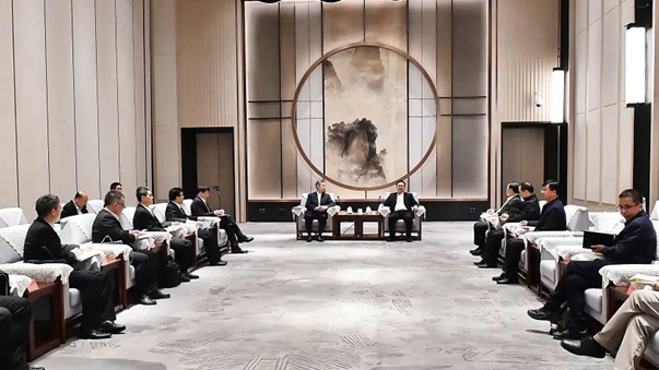 張國華與交通運輸部副部長戴東昌一行舉行工作座談