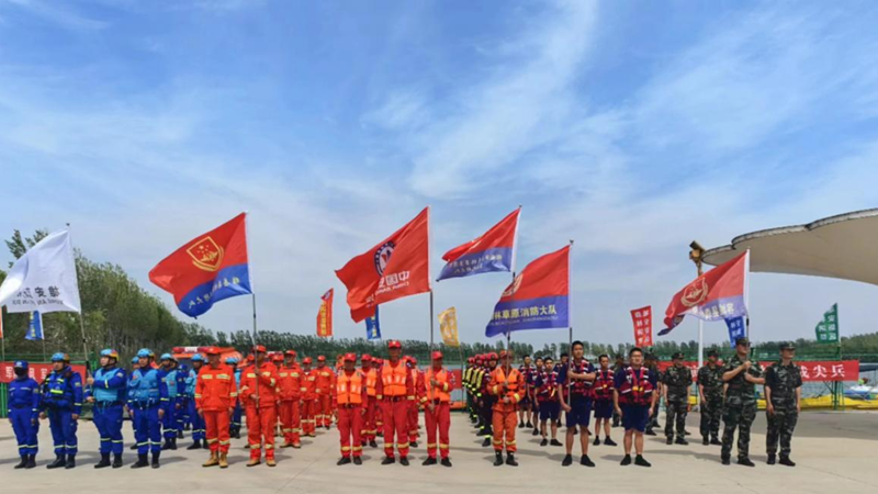 雄安新區(qū)防汛辦組織新區(qū)應(yīng)急隊(duì)伍開展水域救援共訓(xùn)共練