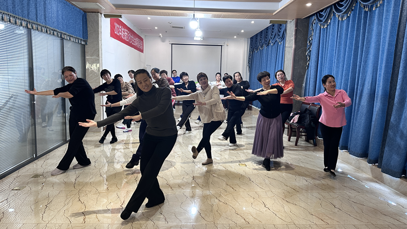 2023年雄安新區(qū)萬(wàn)村女性社會(huì)體育指導(dǎo)員培訓(xùn)班舉辦